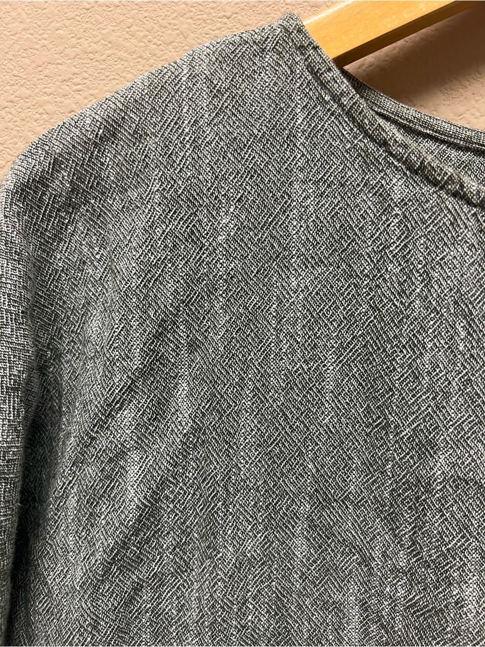 Me and Arrow olive cotton tee size m - Picture 3 of 5